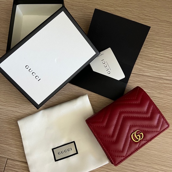 Authentic Gucci Marmont Red Card Case Wallet - Picture 6 of 7